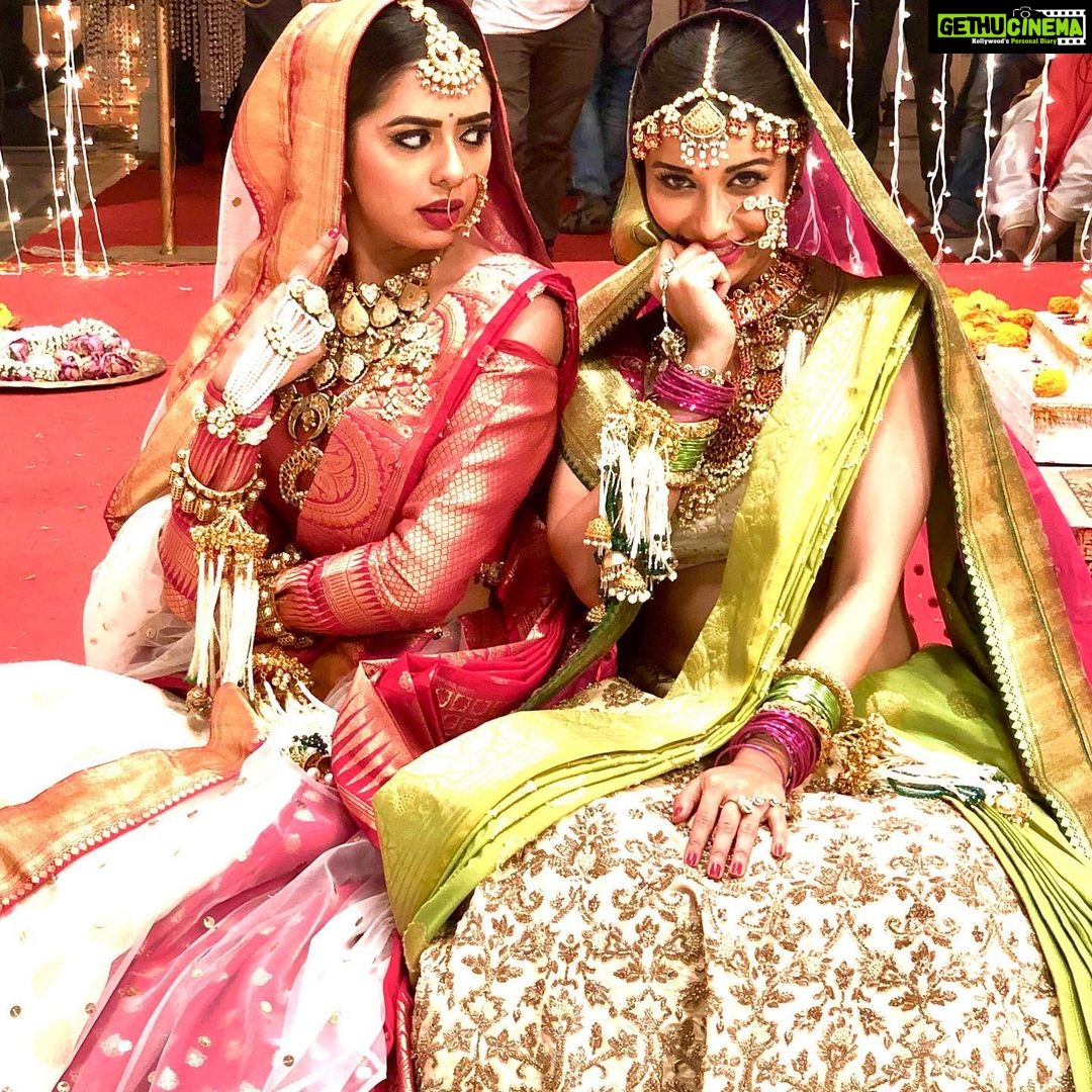 Madhuurima Instagram - Happy friendships day my besties!!!! Life without you guys is so incomplete ! Thank you for completing me and all the love and support. I love you all !!!! ❤️#friends #friendsforlife #bff #bae #love #insta #instadaily #gratitude #unicorn #success