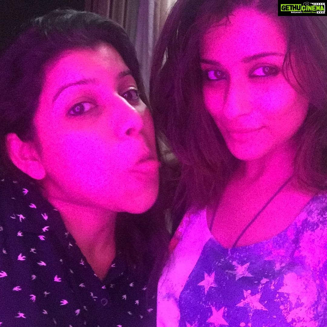 Madhuurima Instagram - Happy friendships day my besties!!!! Life without you guys is so incomplete ! Thank you for completing me and all the love and support. I love you all !!!! ❤️#friends #friendsforlife #bff #bae #love #insta #instadaily #gratitude #unicorn #success