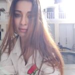 Madhuurima Instagram - Yet soulful coz u around .. never mind the distance, still so close . I see you! #feeling #love #gratitude #divyadrishti #nyrabanerjee #bollywood #potrait #picoftheday #photography #oneplus6t #bollywood #actor