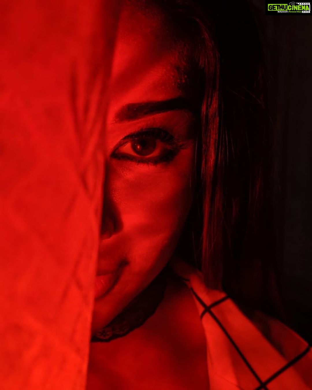 Madhuurima Instagram - The most evil fight on its way ! I’m watching u #drishti #shikar#divyadrishti #divadrishti #love #loveme #instagood