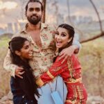 Madhuurima Instagram - Besties and the best times spent on our door shoots! @justkarankhanna @abraham.nimisha7 @officialparasmadaan #drakshit yours are on the way ! #loveme #love #friends #shooti #workmode #picoftheday #actorslife #outdoorshoot #followme #divyadrishti #shivya #unicorn #bollywood #besties👭