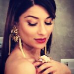 Madhuurima Instagram - Beauty at times lies in the jewels of the beholder ! Thanks @shop_in_vogue for the lovely earrings and ring they are simply gorgeous!!! Photograph credit @supriyabakhale Makup credit @umeshkolambekar #jewelry #beauty #pinkvilla #bollywood #indian #jewellerydesign #earrings #earringsoftheday #photography #photooftheday #nyrabanerjee #divyadrishti #instantbollywood