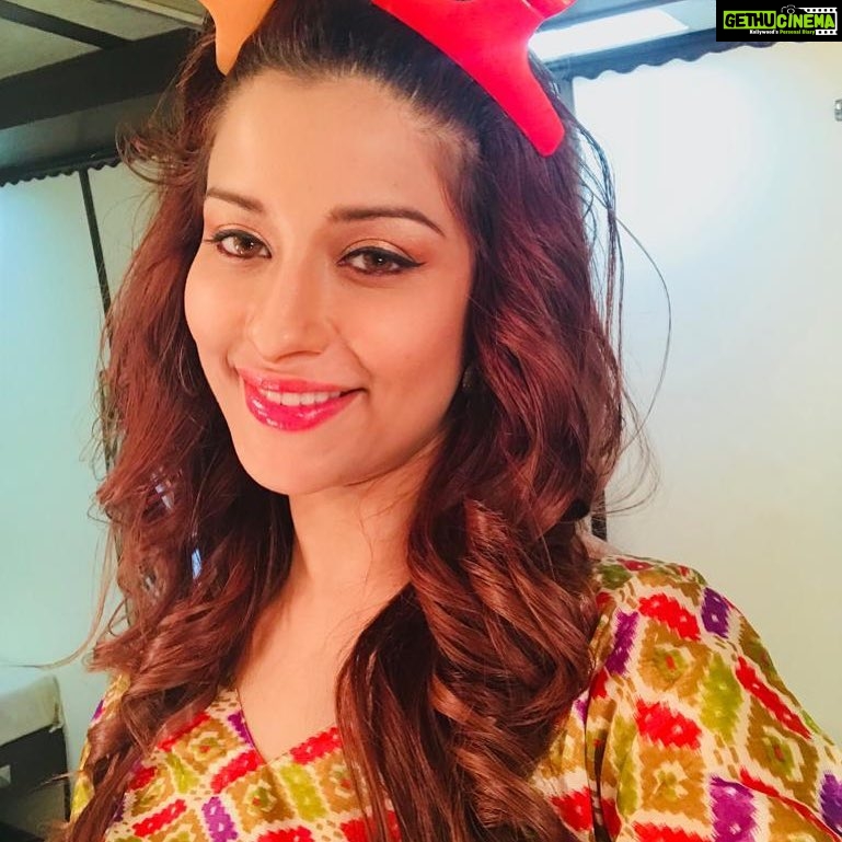 Madhuurima Instagram - The bad news: there is no key to happiness. The good news: it isn't locked. #fashion #style #stylish #nyra #hot #shootmode #worklife #acting #photooftheday #instagood #instafashion #portrait #studio #cheerful #beautiful #sexy