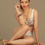 Madhuurima Instagram - Style is only the frame to hold your thoughts. It is like the sash of a window; if heavy, it will obscure the light. ❣️🌸 . #photooftheday #nyra #bengali # #instagood #instafashion #glamour #sexy #pretty #elegant #skin #young #jewelry #beautiful #luxury #cute #portrait #girl #style #hair #hairstyle #instahair #hairfashion #model #lips #beads #visualseduction
