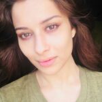 Madhuurima Instagram - Love me like you do!! #lovelywhether #lovethelights #selphietime #selfies #selfiequeen #thinkingmode #muah