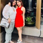 Madhuurima Instagram - On my mommy's birthday #narathaicuisine #birthday #birthdaylunch #mommyday #prettyface