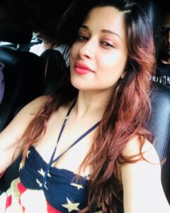 Madhuurima Instagram - #offtothebeach #natureglow #greatlighting #fundrive #memoriesforlife