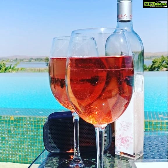 Madhuurima Instagram - Rosè music and shimmer #infinitypool #vineyards #sulawines #nasik #loveforwine #poolside #shimmer
