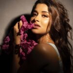 Madhuurima Instagram - @nyra_banerjee @makeupbybharti @fzyfuzionstudio @mk_click2 @safyanali_retouching #Pictureoftheday #photoshoot #photography #photooftheday #portraitphotography #onelightsetup #studiosetup #studiophotography #studiolife #studiovibes #nyrabanerjee #kaifmohdphotography #fzyfuzionstudio Mumbai, Maharashtra