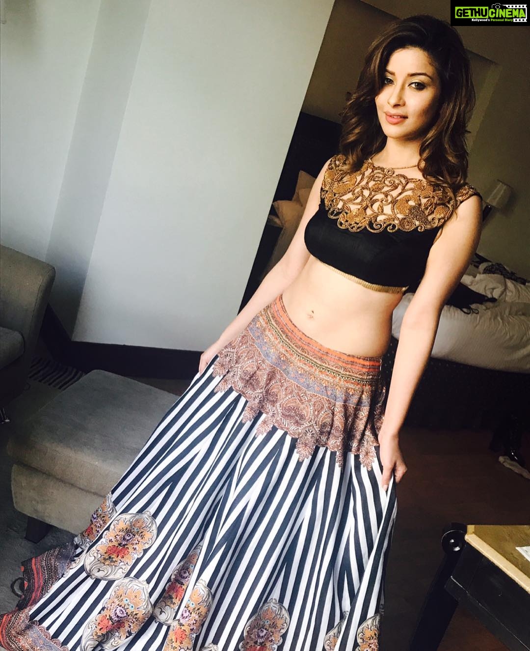 Madhuurima Instagram - Thank you @iamshachina for this lovely ghagra . #Tiger promotions. Releasing 16th june