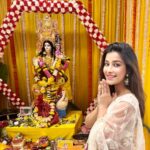 Madhuurima Instagram - Jai Saraswati maa🤗🤗 Happy Basant panchami ❤️ Wishing u all to prosper in every way 🤗 #fest #festival #festivevibes #saree #saraswati #explore