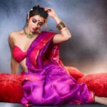 Madhuurima Instagram – Tell me what m I thinking here. It’s not a pose , but a candid !
@makeupartisthemal thank u for the gorgeous look @mspiration_lakshmiwankhede love the way m captured ❤️
#explore #candid #candidphotography #festivewear #festivevibes #festival #festa #fest #beautiful