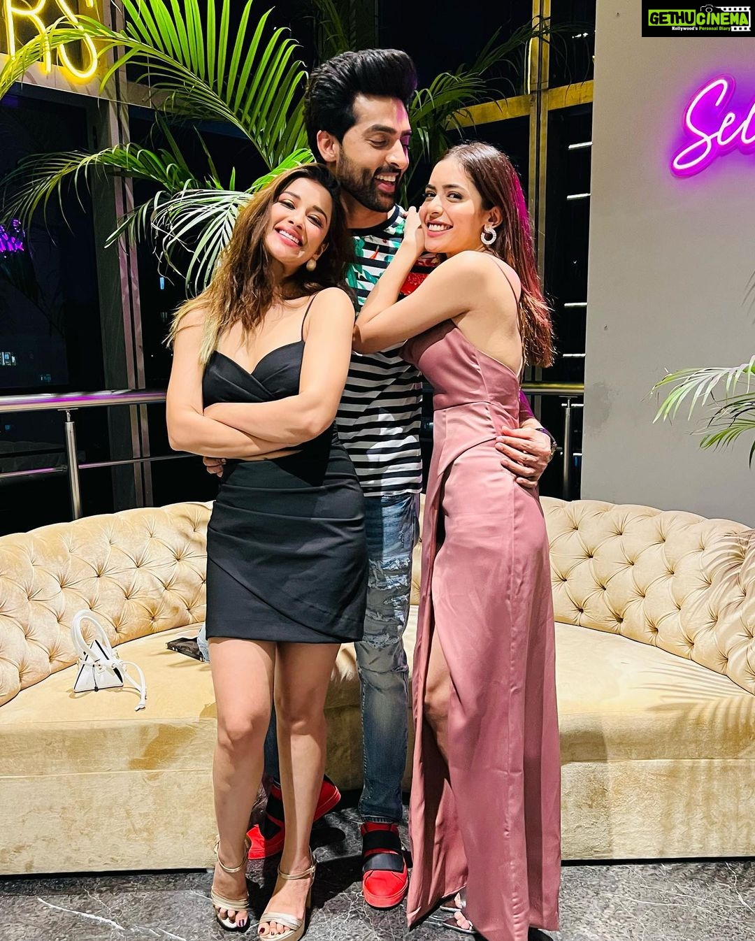Madhuurima Instagram - Morning dose with my favs 😍😍 @sana_sayyad29 @adhvik_official 🤗