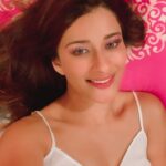 Madhuurima Instagram - Samjhe🥰🥰 #reels #reels #reelsinstagram #reelsvideo #reelsinsta #reelitfeelit #feelitreelit