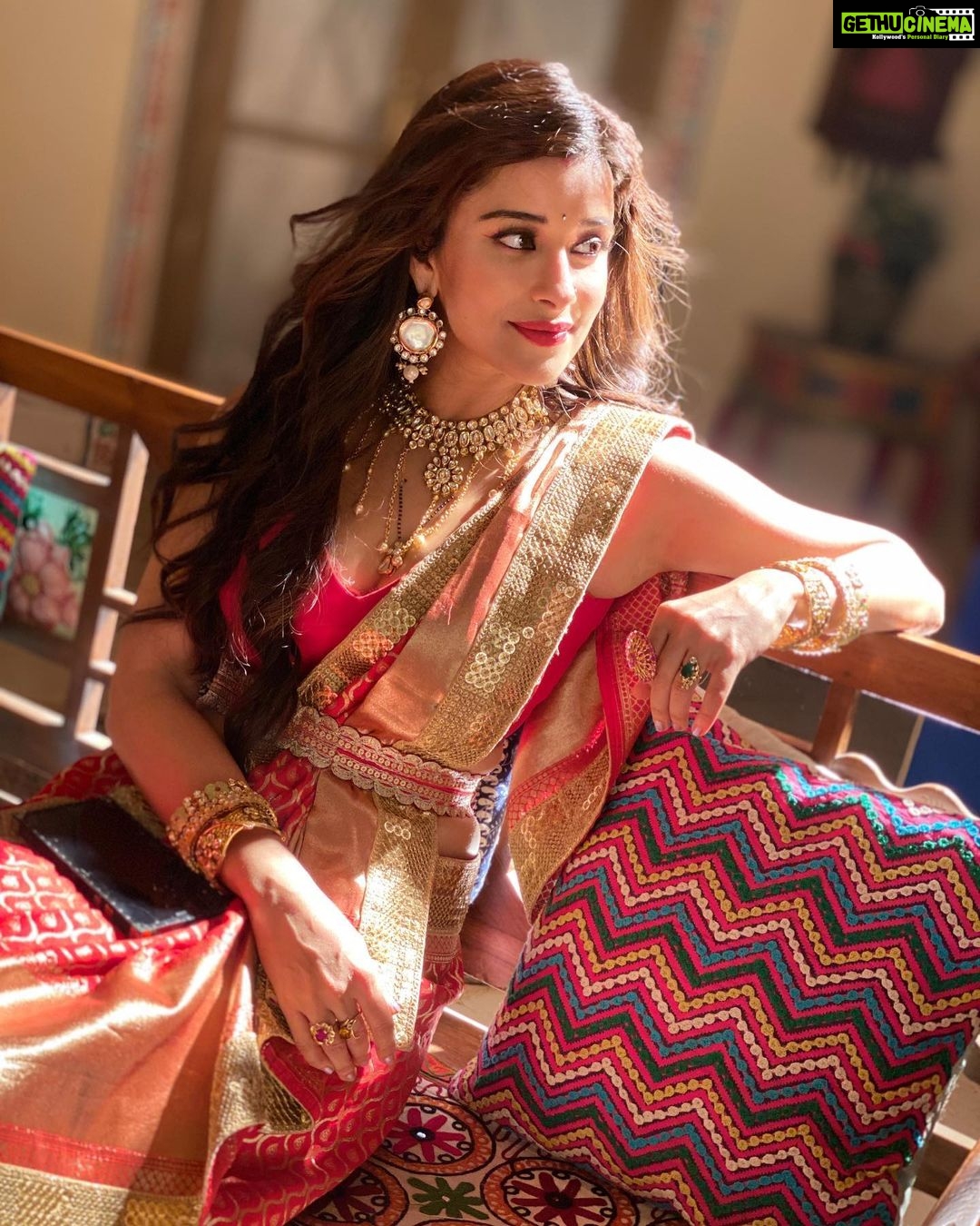 Madhuurima Instagram - She is clothed with strength and dignity, and she laughs without fear of the future.❤️ 📸 @nishantsinghm_official #explorepage #explore #indian #saree #pretty #actress #instagram #insta #instalike #instamood #instafashion #instapic #festivewear #navratri