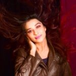 Madhuurima Instagram - har saans sulajh rahi thi uljhaane ko tum aa gaye jo aag bujh rahi thi bhadkaane ko tum aa gaye ❤️ Shot by @painted.lenss #explorepage #explore #exploremore #olive #fashion #beauty #hollywood #shooting #portrait #elegant #actress #life #