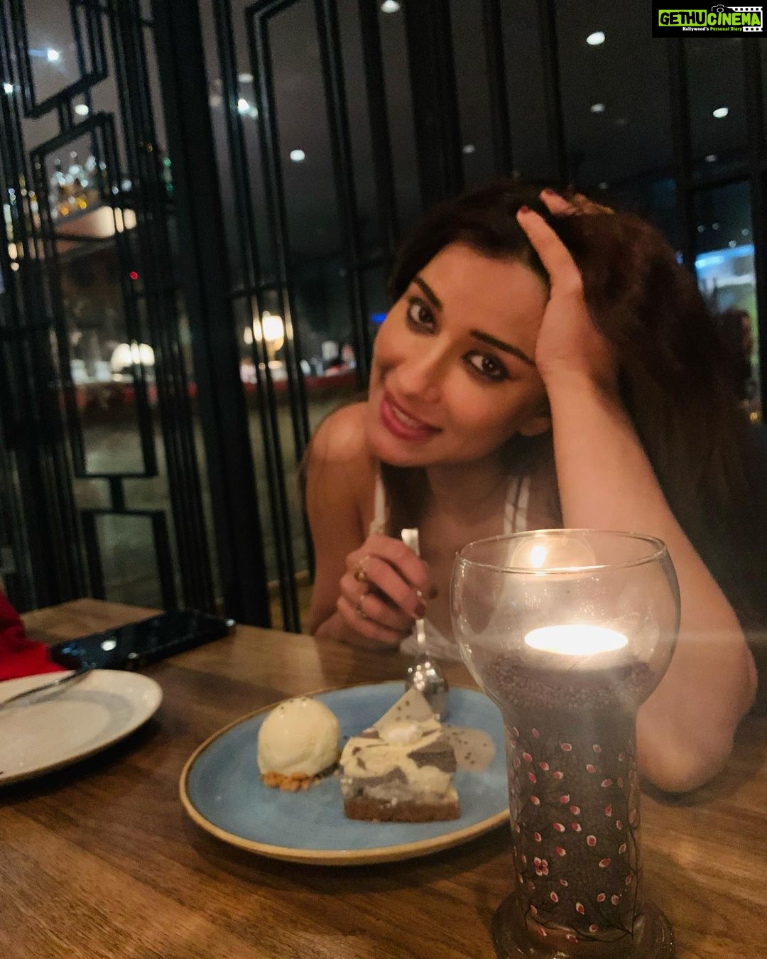 Madhuurima Instagram - When food is ur life. Damn I live to eat 🥺