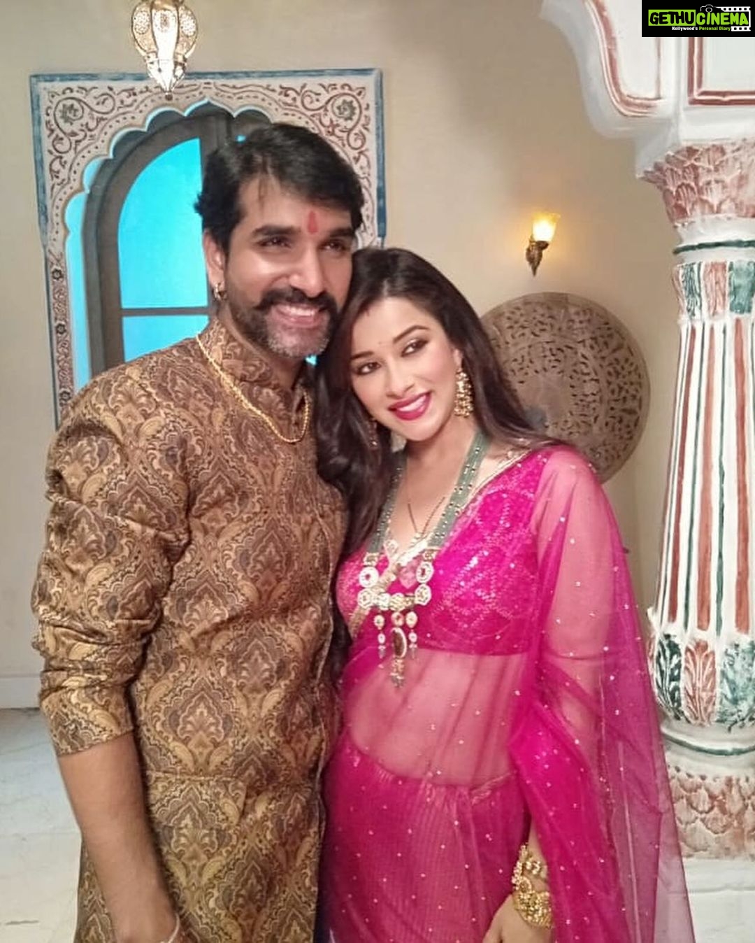 Madhuurima Instagram - #moongchakori @soneer_vadhera @beyonddreamsofficial @dangal_tv_channel #rakshabandhan
