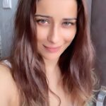 Madhuurima Instagram - When a person non - stop reacts on my stories 😜😜 #trending #trendingreels #trendy #explore #instadaily
