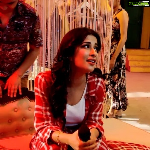 Madhuurima Instagram - Such cute memories with my buddies ❤️❤️. #music #musicislife #singing #singingstar