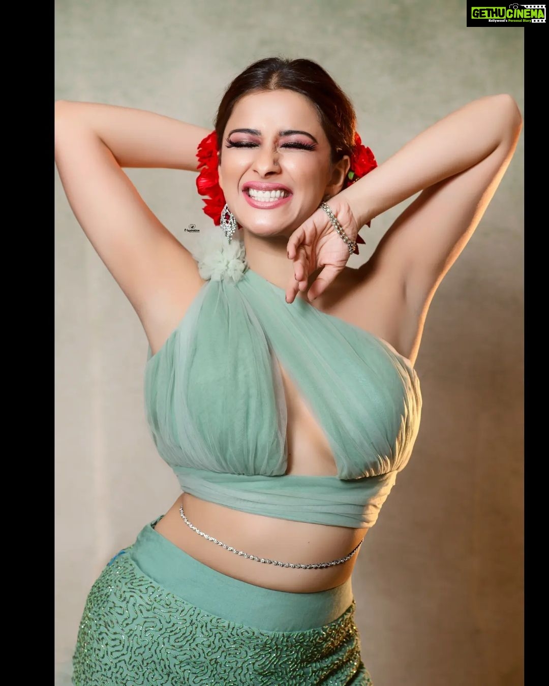 Madhuurima Instagram - One more from the fun series.... Muse - @nyra_banerjee MUA - @makeupbyhemal Captured By - @mspiration_lakshmiwankhede Styling by @lakshmiwankhede Jewellery - @rreizojewels Outfit - @the_o.f.u @godoxindiaofficial @nikonindiaofficial @nikond850official (These image belongs to M'spiration - Inspiring Memories, retouching or unauthorized copying is strictly prohibited. No images to be used with out our prior permission. Thank you!) . . . You can connect with us for your Photography needs by calling us at 83560 60211 or mail us at wankhedelakshmi@gmail.com #beauty #fashion #fashionista #beautyportraits #fashionphotography #gowns #mintgreen #greenandred #redroses #seagreen #indianphotographer #western #celebrity #nyrafanclub #nyrabanerjee #nyrangers #nyraians #nyrabanerjee❤️ #nyrabanerjeefan #lakshmiwankhedephotograpy #mspiration_lakshmiwankhede Andheri West