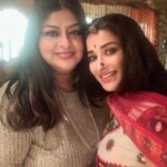 Madhuurima Instagram - It’s my momma’s birthday @whitepeacockh and it’s double celebration too. Thank you mommy for being the father and the mother in my life. Btw we look like mom-dad(me) in these pictures. So dad is always with u 🥰. My single parent who has handled everything soooo savage . U are beautiful inside out ❤️ I love you. And May this birthday fulfills alll your wishes and deep desires ❤️❤️❤️. And…. My new show #rakshabandhan @dangal_tv_channel mon-fri 730 on air now. What else could I ask for ?? #birthday #birthdaygirl #birthdaywishes #birthdayparty #mom #mommydaughter #mom #ilovemymom #love #loveyou #loveyoualways #explore