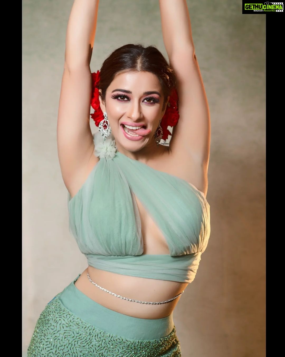 Madhuurima Instagram - @nyra_banerjee is soo much fun.... MUA - @makeupbyhemal Captured By - @mspiration_lakshmiwankhede Styling by @lakshmiwankhede Jewellery - @rreizojewels Outfit - @the_o.f.u @godoxindiaofficial @nikonindiaofficial @nikond850official (These image belongs to M'spiration - Inspiring Memories, retouching or unauthorized copying is strictly prohibited. No images to be used with out our prior permission. Thank you!) . . . You can connect with us for your Photography needs by calling us at 83560 60211 or mail us at wankhedelakshmi@gmail.com #beauty #fashion #fashionista #beautyportraits #fashionphotography #gowns #mintgreen #greenandred #redroses #seagreen #indianphotographer #western #celebrity #nyrafanclub #nyrabanerjee #nyrangers #nyraians #nyrabanerjee❤️ #nyrabanerjeefan #lakshmiwankhedephotograpy #mspiration_lakshmiwankhede Andheri West