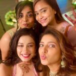 Madhuurima Instagram - The wedding bliss 💋💋💋 @nehaadhvikmahajan @ishneet_94 @habibaansari #funnyvideos #fun #crazy #masti #girlgang #beautifulgirls #prettygirls #prettyface #pinky