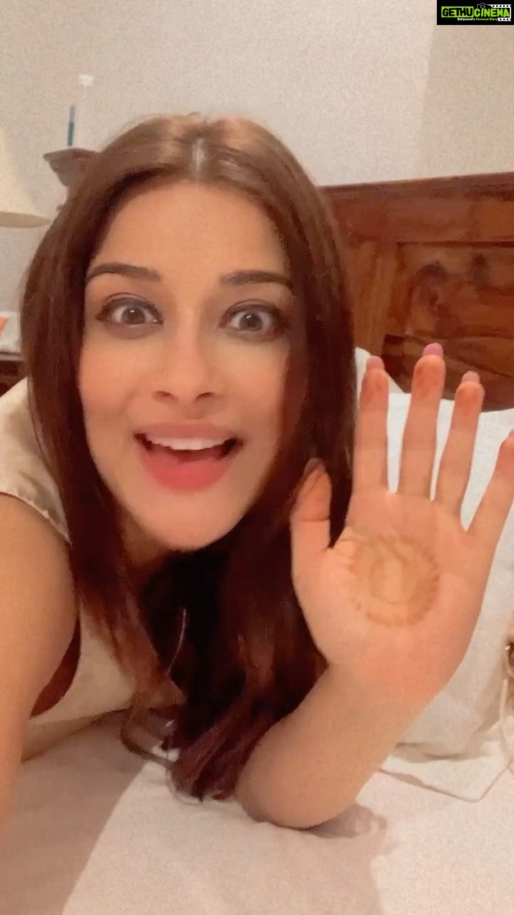 Madhuurima Instagram - #maygodblessyou #reels #reelitfeelit #reelsinstagram #feelitreelit #english