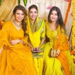 Madhuurima Instagram - Meri behen ki shaadi hai yaaaro 😍😍😍. @sana_sayyad29 with sweet @imzi995 💝. #haldiceremony Wearing @drzya_ridhisuri 👗 @nehaadhvikmahajan @adhvik_official @ishneet_94