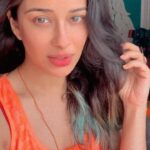 Madhuurima Instagram - Make your reels on my music video and get a chance to show up on my story 💝💝💝. @actoraslamkhanwow @jyoticatangri @Saurabhrshah @Kirthirai @zeemusiccompany @paparazzicloset @jivikasetpal