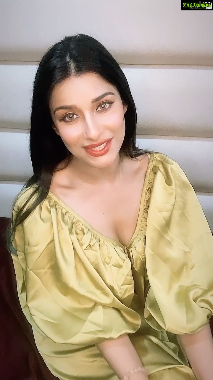 Madhuurima Instagram - INDEED! Wearing @ikichic_official #strongwomen #personality #trend #trendingreels #reels #explorepage #life #instagood #smile #popularpic #tagforlikes #toptags #likesforlike #cute #happy #tbt #girl #fashion #family #nature #picoftheday #instafollow #followme #repost #igers #phone #telephone #explore #iamabluewarrior
