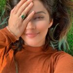 Madhuurima Instagram - Every sunset brings the promise of a new dawn. I new day , a new way , a new horizon awaits us ❤️. #eve #eveningvibes #evening #selflove #selfie #picoftheday #moodedits #eyes #peekaboo #playdate #happy #explore