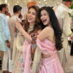 Madhuurima Instagram - The wedding bliss 💋💋💋 @nehaadhvikmahajan @ishneet_94 @habibaansari #funnyvideos #fun #crazy #masti #girlgang #beautifulgirls #prettygirls #prettyface #pinky