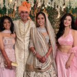 Madhuurima Instagram - #bride #bridesmaids @nehaadhvikmahajan @ishneet_94 @sana_sayyad29 @imzi995 😍😍😍😍. #wedding #weddingdress #love #togetherness #forever Wearing @the_adhya_designer @jewelrybyadhya