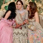 Madhuurima Instagram - The girl gang! #sanakishaadi @sana_sayyad29 @nehaadhvikmahajan @imzi995 Wearing @the_adhya_designer and @jewelrybyadhya #wedding #weddingdress #picoftheday #weddinginspiration #outfits #fashion #beauty #happiness #bliss #marriage #forever #girlgang #musketeers