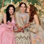 Madhuurima Instagram - The girl gang! #sanakishaadi @sana_sayyad29 @nehaadhvikmahajan @imzi995 Wearing @the_adhya_designer and @jewelrybyadhya #wedding #weddingdress #picoftheday #weddinginspiration #outfits #fashion #beauty #happiness #bliss #marriage #forever #girlgang #musketeers