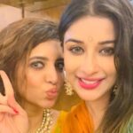 Madhuurima Instagram - Meri behen ki shaadi hai yaaaro 😍😍😍. @sana_sayyad29 with sweet @imzi995 💝. #haldiceremony Wearing @drzya_ridhisuri 👗 @nehaadhvikmahajan @adhvik_official @ishneet_94