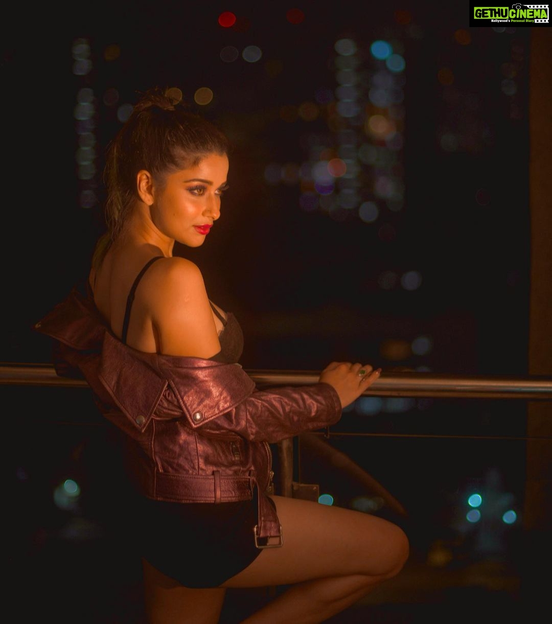 Madhuurima Instagram - Purple is for royals! And "I don't have a purple problem, I have a purple passion." ...ππππ Shot by @jvfilms_ #purple #purplelife #crown #crownchakra #explore #mood #moodygrams #instagram #instadaily #instagood #instafashion #instapic #iamabluewarrior