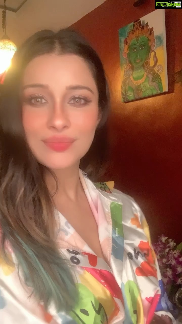 Madhuurima Instagram - #reels #reelsinstagram #india #explore #explorepage #nyrabanerjee #videooftheday For more videos follow me on @officialjoshapp