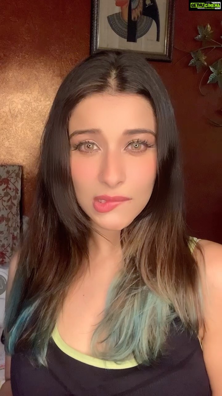 Madhuurima Instagram - Choose your fav😈. #favourite #sexy #reels #explore