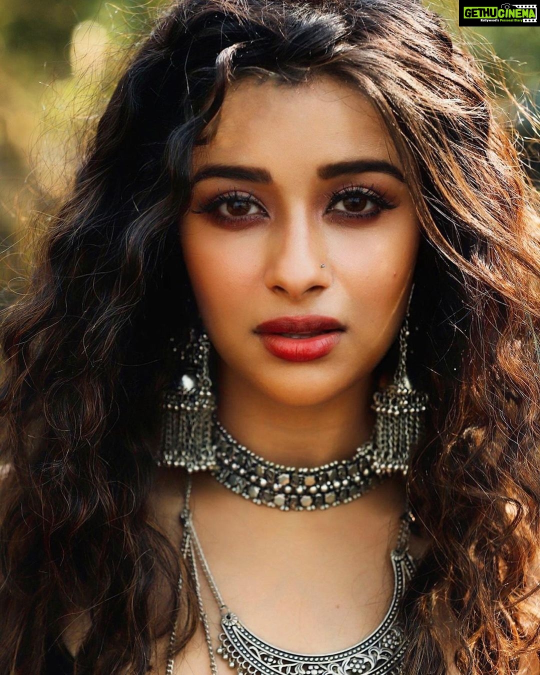 Madhuurima Instagram - She was lost in the bewildered world , but found her path every time. Thanks @photostoriesbysc For capturing me. #tribal #wild #wildernessculture #bewitched #explore #india #indian #actor #ethnic #nyrabanerjee #instagram #instagood #instadaily #instamood #instamoment