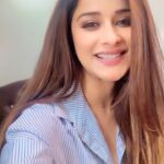 Madhuurima Instagram - Love me like you do 😍 #reels #reelsvideo #reelsviral #viral #viralvideos #viralreels #explore #trending #trendingreels #trend #insta