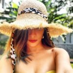 Madhuurima Instagram - Look at people with eyes of your heart ! Orelse .... DONT LOOK. . #eyes #heart #soul #soulmate #begining #explore