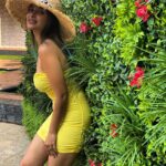 Madhuurima Instagram - When u are the nature 😂 #nature #beautiful #yellow #greenery