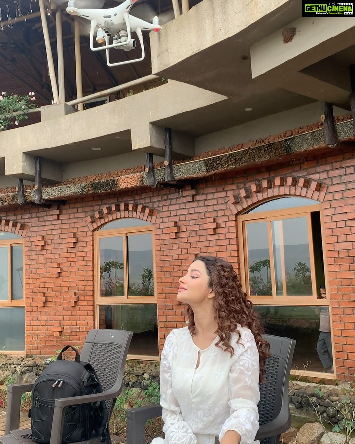 Madhuurima Instagram - When u are the DOP’s fav!! #drone #dronephotography #shooting #actor #white #nyrabanerjee #vintage #somethingnew #love #gratitude
