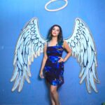 Madhuurima Instagram - Aajkal pau zameen par nahi padte mere😛😃😃 @clubillusions.andheri #angel #angelina