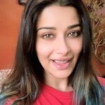 Madhuurima Instagram – #helllojee  streaming now ONLY on @altbalaji 

@nyra_banerjee @kalyani_chaitanya @akshaya_shetty @mishthi_tyagi  @rahul_paanichalajayega @dipalisharma29 @nitinn_rrao @rahulsharma777 @vaebhavsinghm @kashishr_ #DheerendraGautam @oberoi.inderpreet @shanewazsabir @vishal.watwani @renuwatwani @kashan_22 @iamkdubey @akansha_trehan #HimanshuKesarwani #PradeepBanerjee @baljitsinghchaddha @ashwaryvats #explore #exploremore #video #videooftheday #cinema #cinematography #nyrabanerjee #actor #newshow #webseries #webstagram #indianwebseries #instadaily #instagram #instagood #instalike #insta #instacool #instavideo