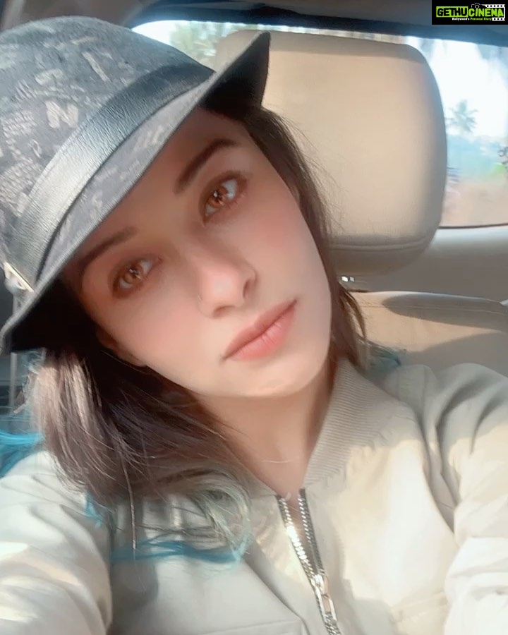 Madhuurima Instagram - Feeling cute ! Might delete later 😂😜 #cute #madness #roadtrip #explore #goa #india