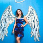 Madhuurima Instagram - Aajkal pau zameen par nahi padte mere😛😃😃 @clubillusions.andheri #angel #angelina
